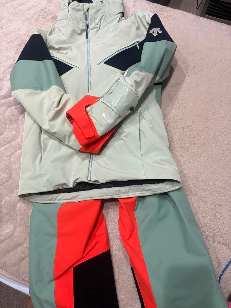 【dai】DESCENTE S.I.O.スキーウェア上下セット 21/22