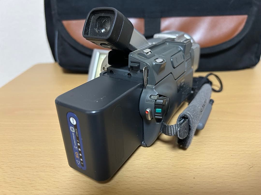 SONY Handycam DCR-TRV70 120倍ズーム 本体