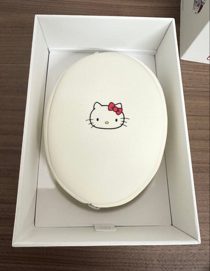 ハローキティ beats solo2 ヘッドフォン