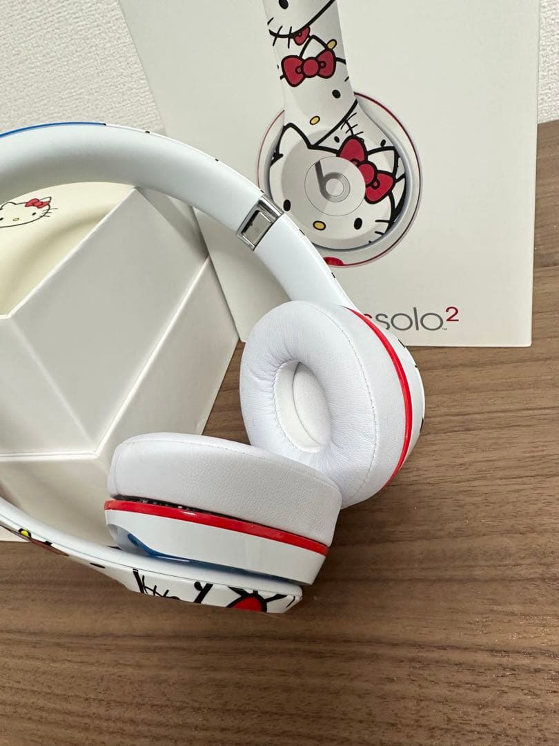 ハローキティ beats solo2 ヘッドフォン