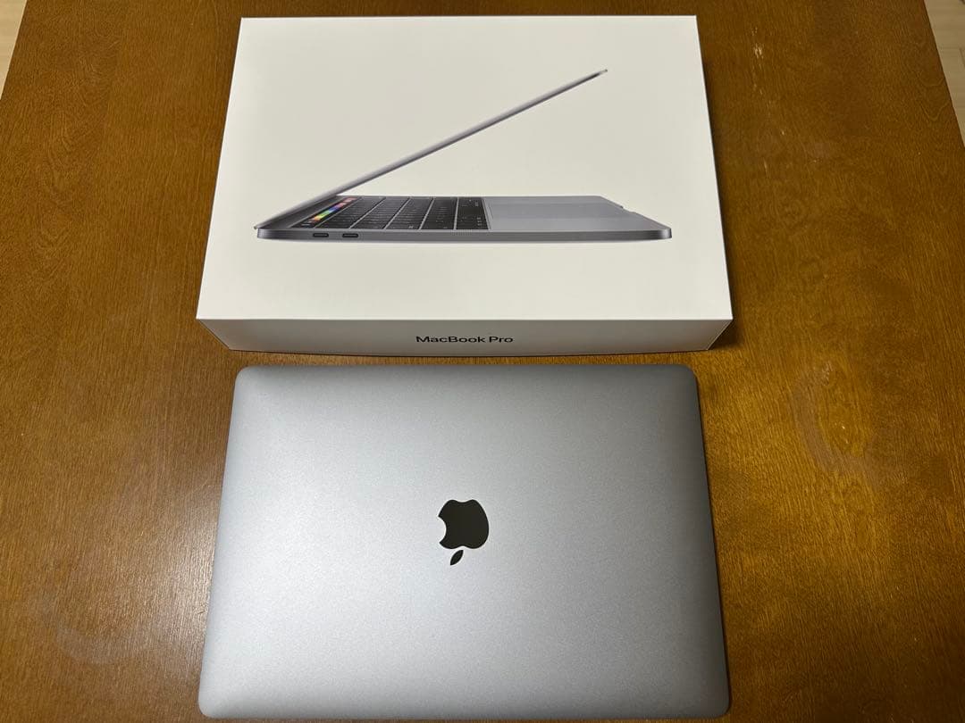MacBook Pro 2019 13インチ i7 16G RAM 1T SSD