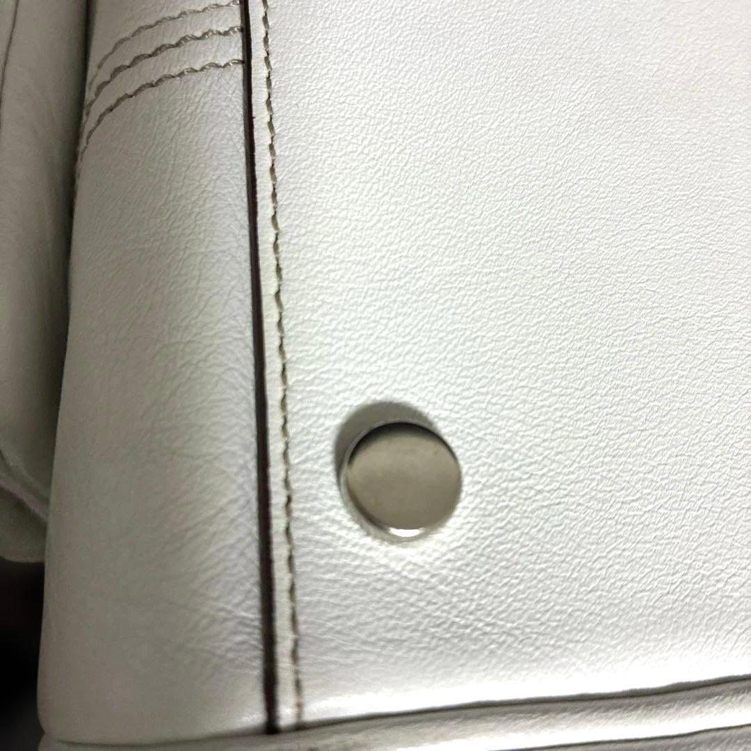 COACH コーチ　ホワイトレザーハンドバッグ　白