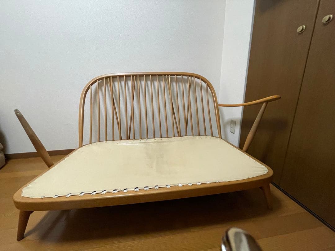 【訳あり】アンティークERCOL2人掛けアームソファー