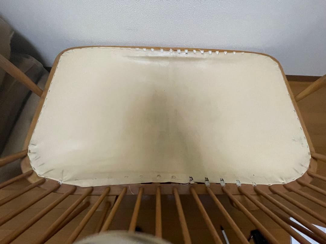 【訳あり】アンティークERCOL2人掛けアームソファー