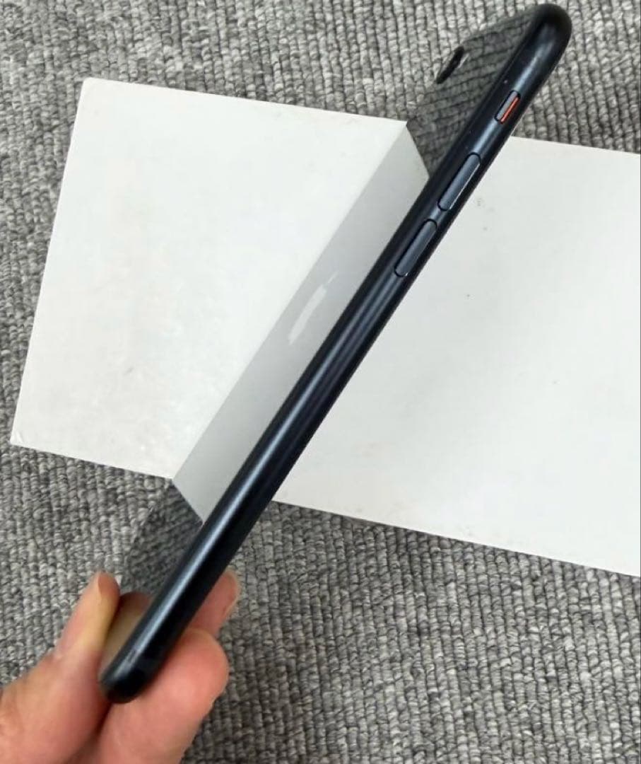 iPhone SE 第2.3 128GB 256GB ミッドナイト SIMフリー