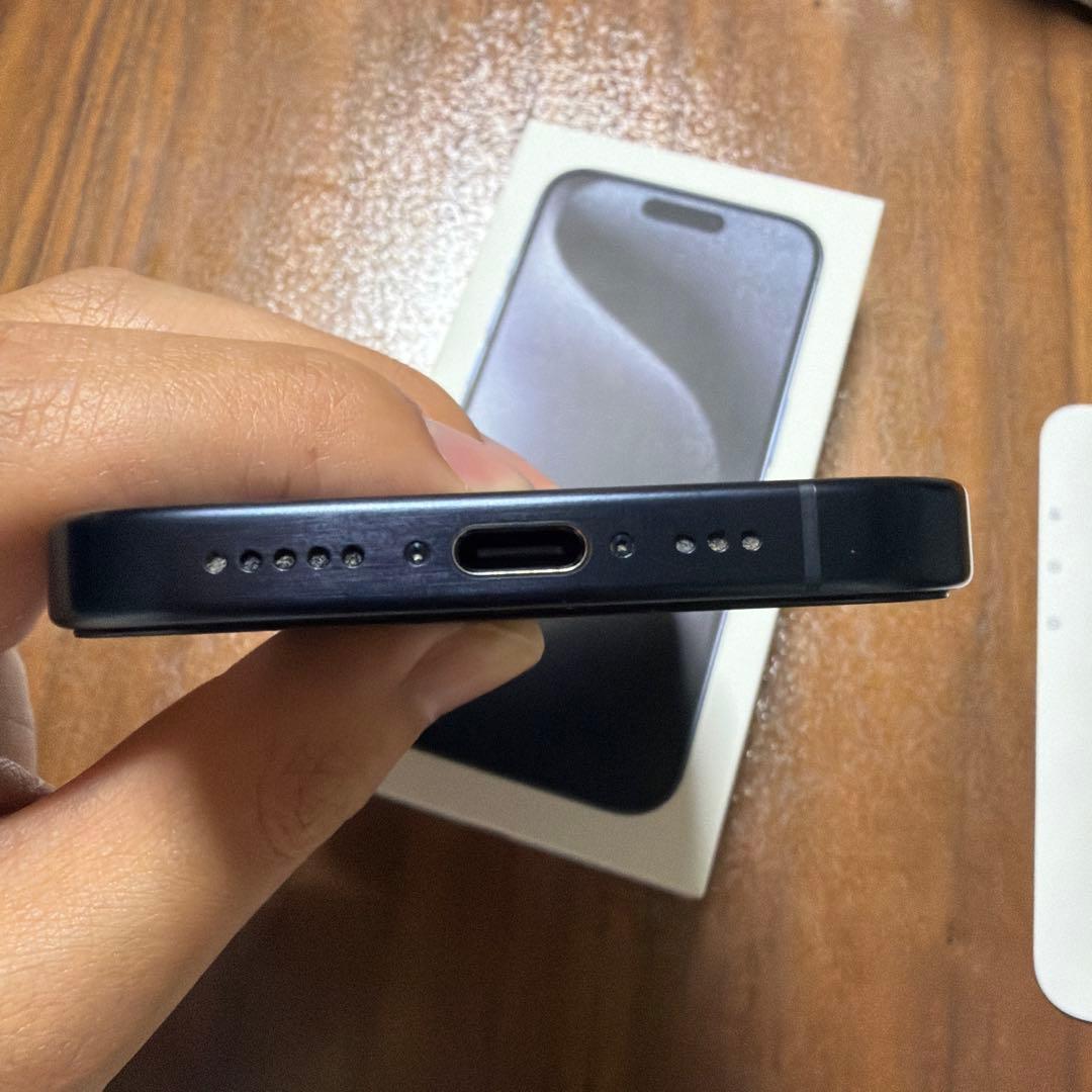 iPhone 15 Pro ブルーチタニウム 256GB SIMフリー