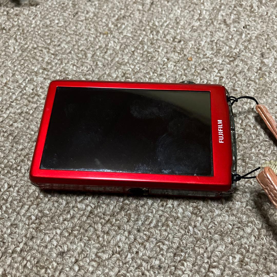 FUJIFILM FINEPIX Z800EXR レッド　ケース付