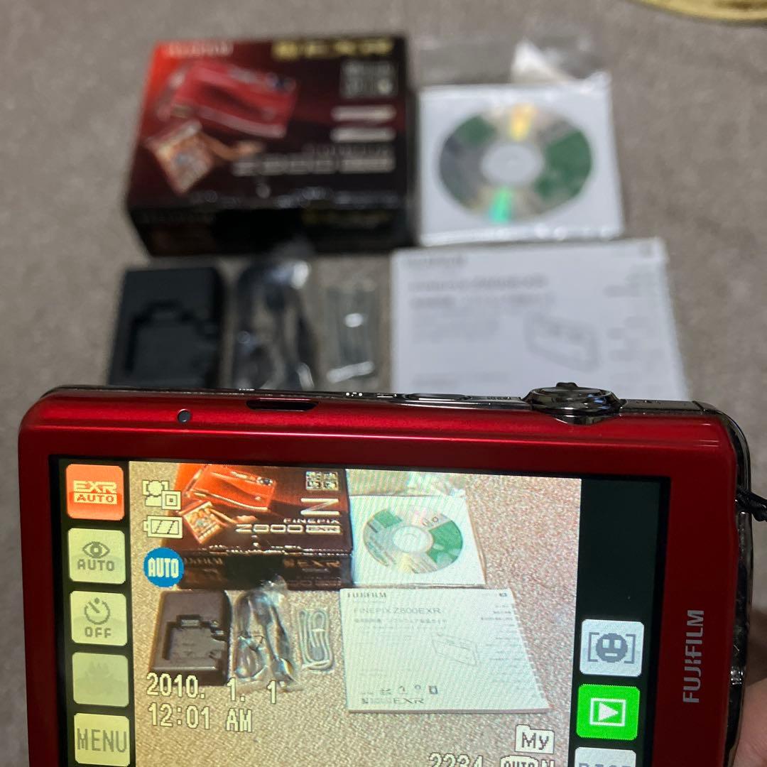 FUJIFILM FINEPIX Z800EXR レッド　ケース付