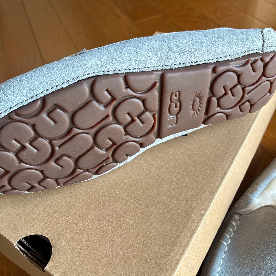 UGG ライトグレー モカシン