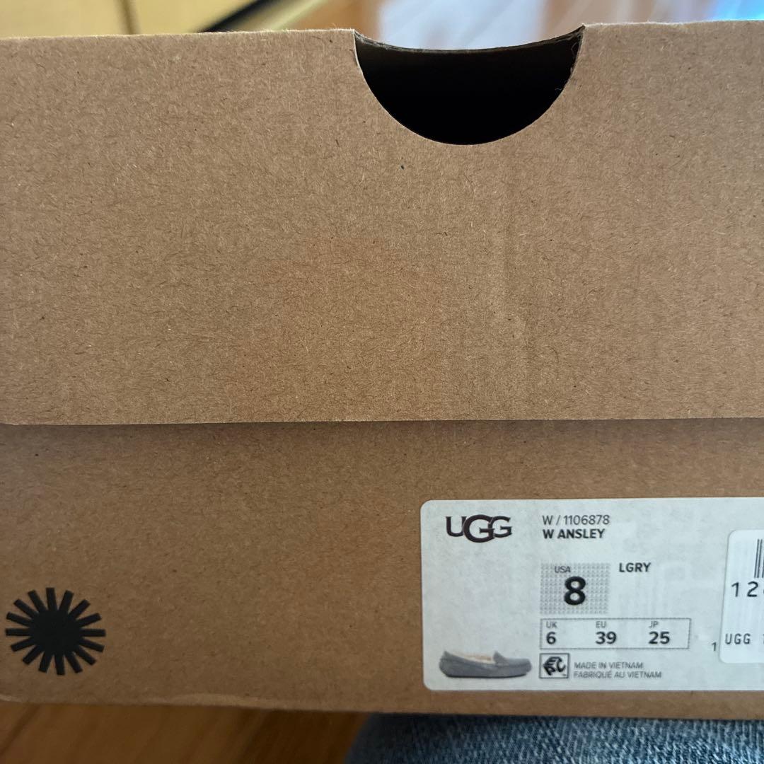 UGG ライトグレー モカシン