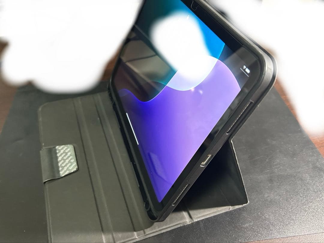 NANA　iPad10世代モデルグレー