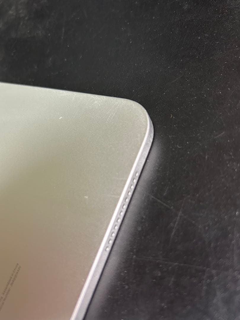 NANA　iPad10世代モデルグレー