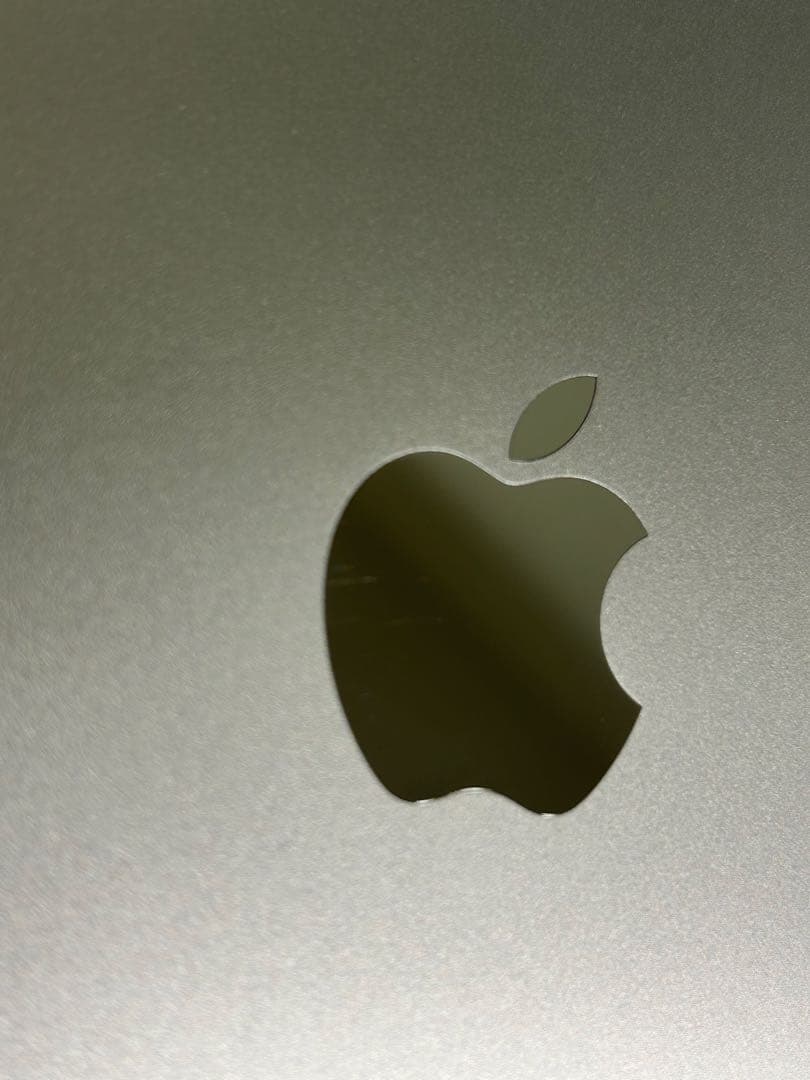 NANA　iPad10世代モデルグレー