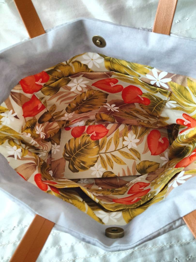 ☆273.ハワイアンキルト・バッグ・ハイビスカス＆ティアレ＆モンステラ