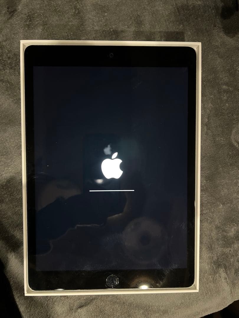 ⑦【美品】iPad Apple 第9世代　Wi-Fiモデル　64GB