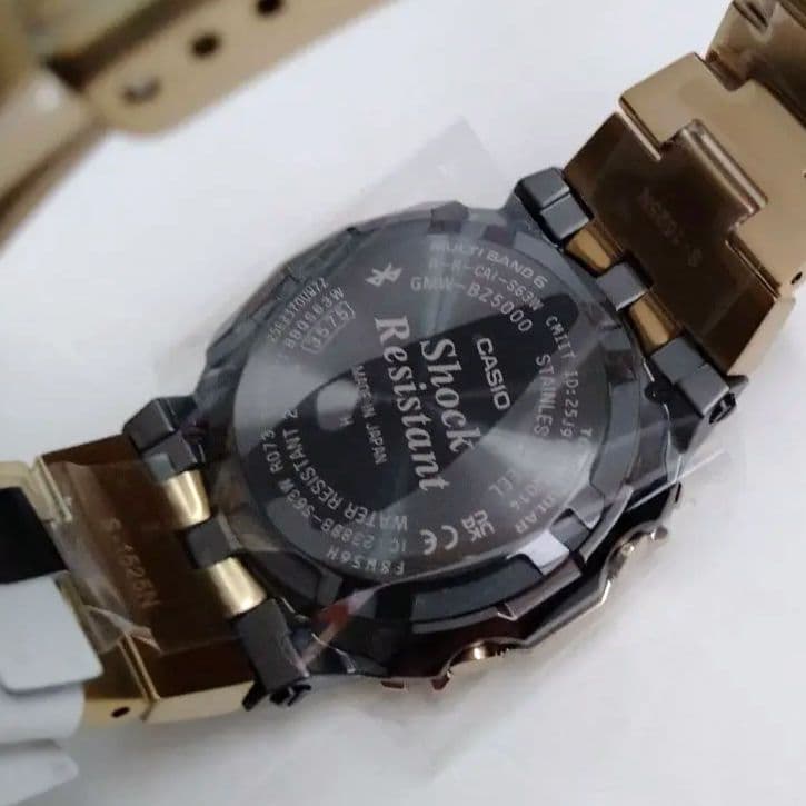 新品未使用 GMW-BZ5000GD-9JF　フルメタル　ゴールド　国内正規品