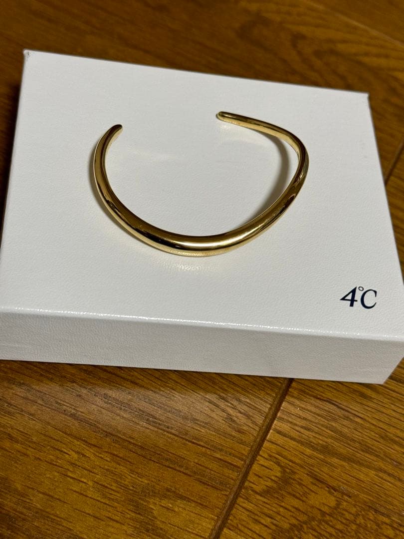 ヨンドシー【Noble of Water】 シルバー バングル 4℃