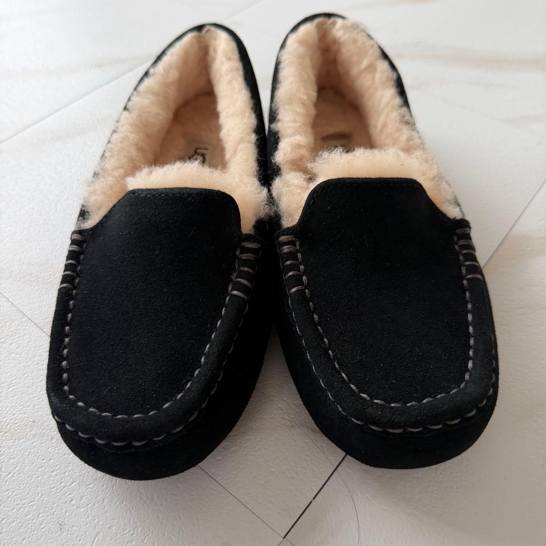 ✨試着✨極美品　アグ　正規品UGG ブラック モカシン　スリッポン　ローファー