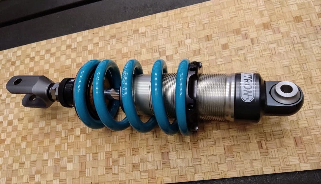 yzf-r7 ナイトロンR1 リアサス