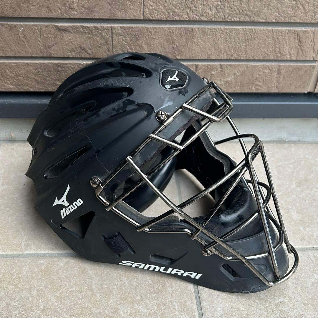 キャッチャー防具　ミズノ　阿部慎之助モデル　ホッケー型マスク