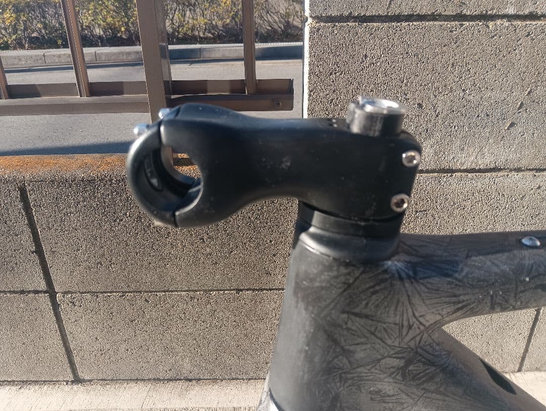 中華カーボンフレーム　グラベル　フル内装