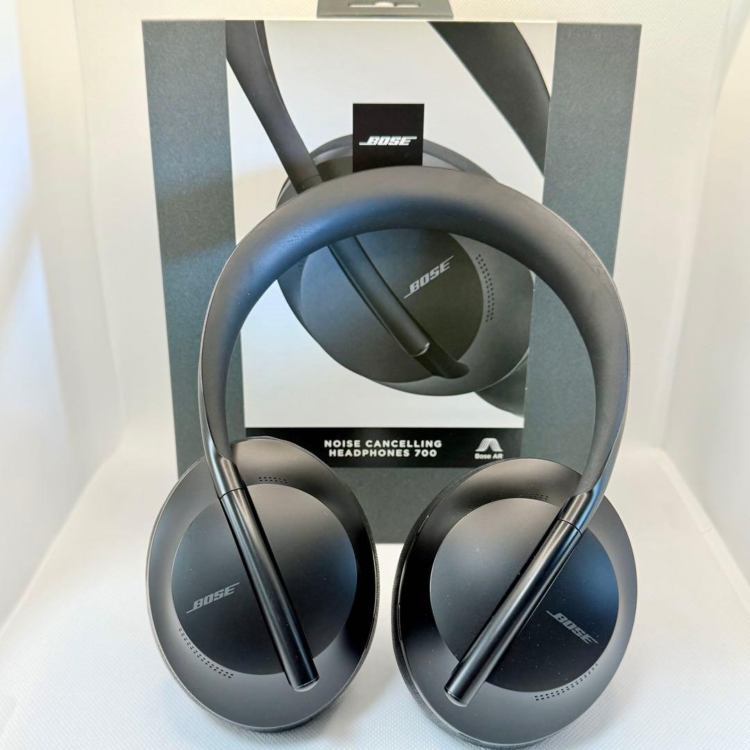 美品　Bose Noise Cancelling Headphones 700