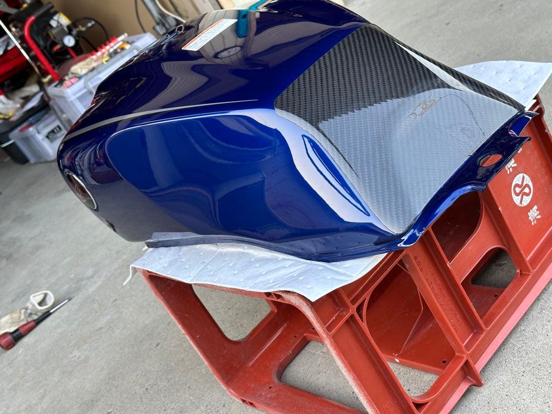 CB1100 燃料タンク