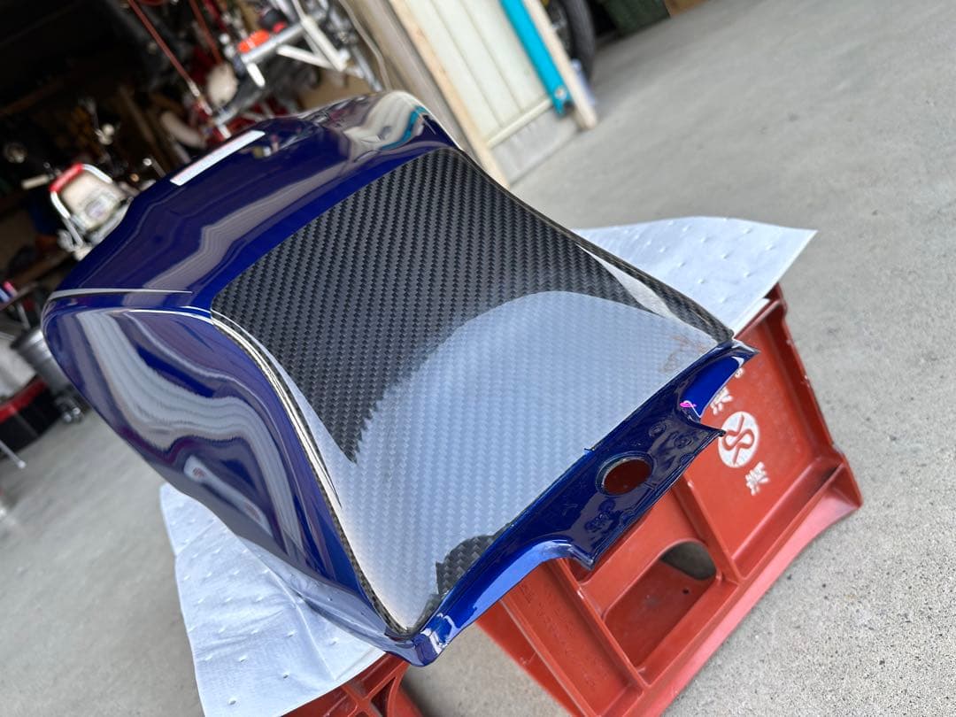 CB1100 燃料タンク