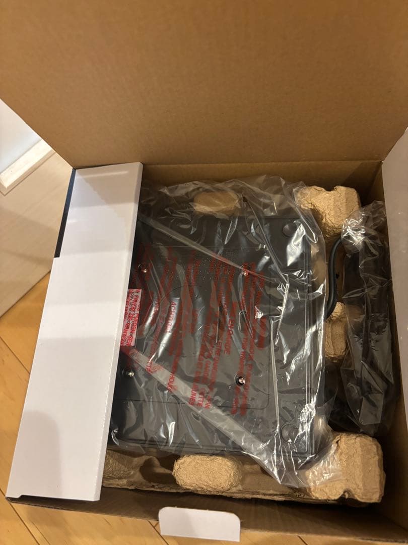 (お値下げ中)新品未使用Russell Hobbs Tケトル 7106JP-BK