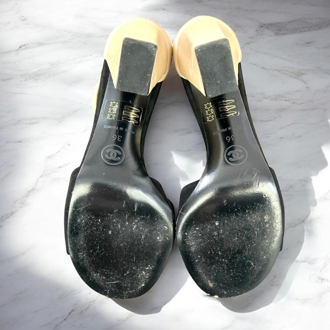 靴 CHANEL Mules Sandals Gold Chain T-Strap