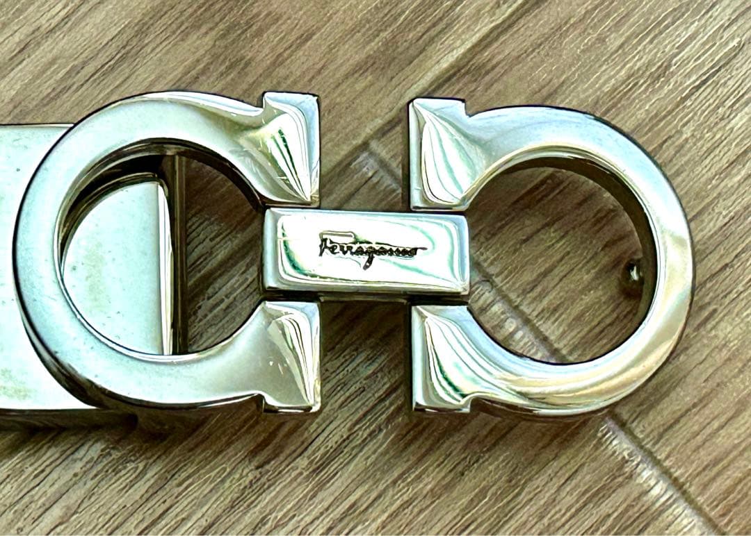 フォラガモ　ダブルガンチーニ　リバーシブルレザーベルト　美品　黒×ピンク