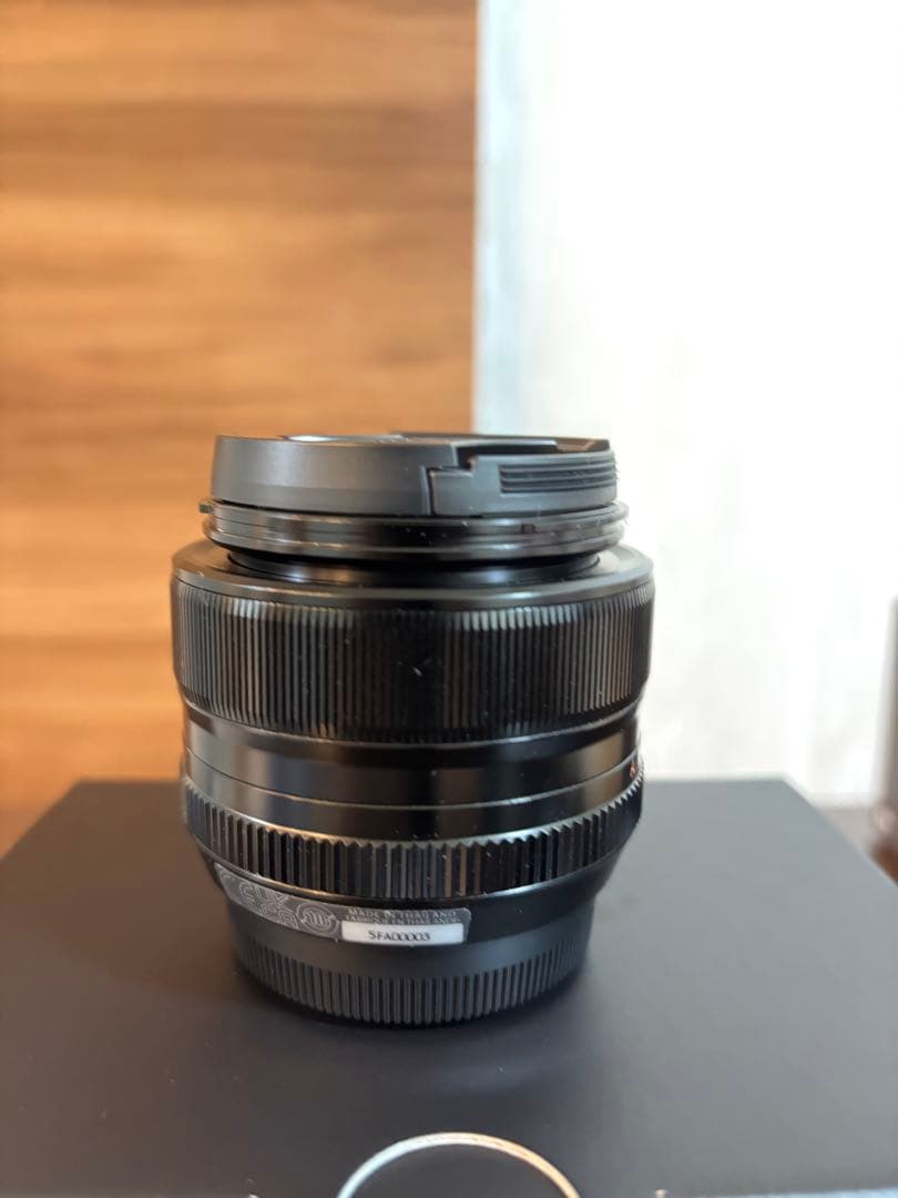 Fujifilm XF 35mm F1.4 R レンズ(ブルー)