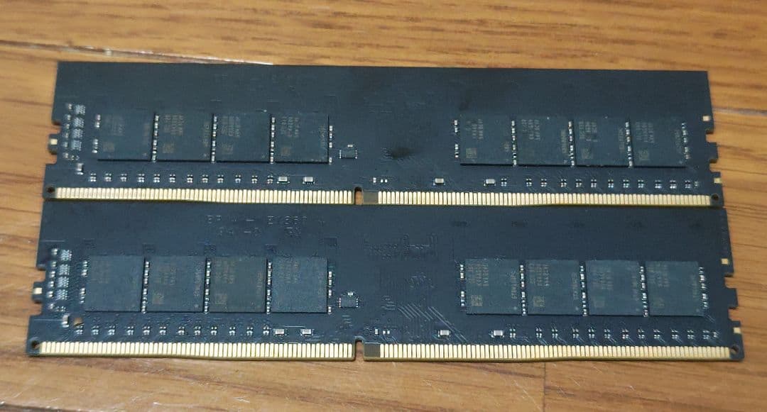 ぴ*よ様 シリコンパワー メモリDDR4 3200 64GB(32GB×2)