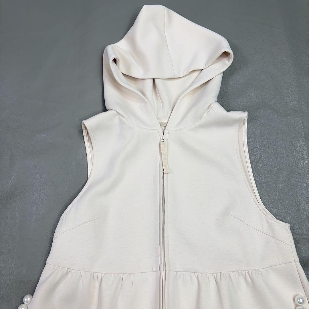 Rose Tiara ローズティアラ パールポケット フード付き ジレ 42