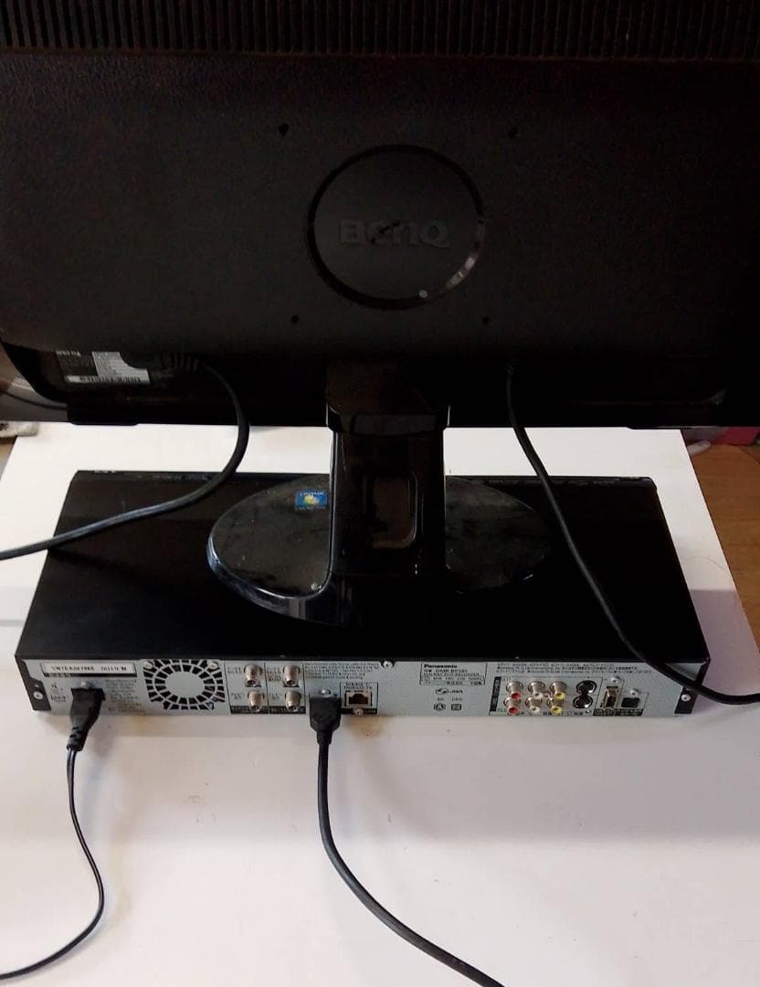 パナソニック DMR-BR585 Blu-rayレコーダー+22インチモニター