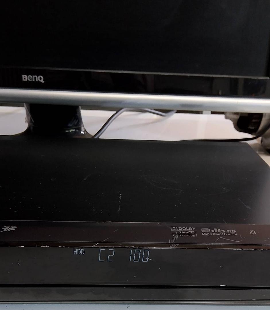 パナソニック DMR-BR585 Blu-rayレコーダー+22インチモニター