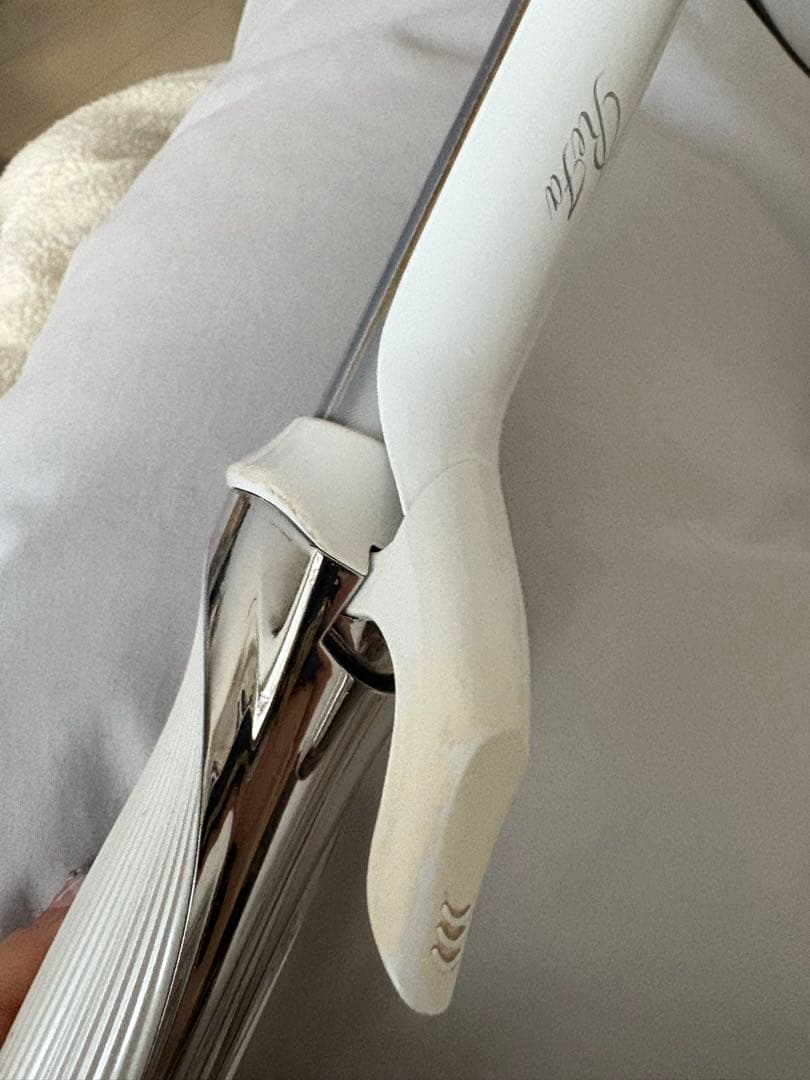 リファ　ホワイト コテ　 26mm