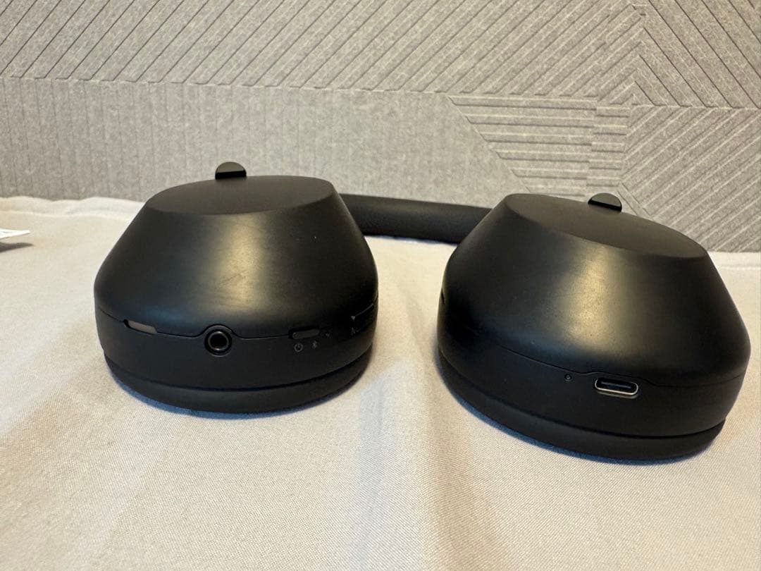 SONY ソニー　WH-1000XM5(B) ワイヤレスヘッドホン ブラック