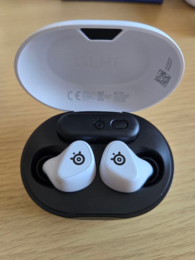 SteelSeries Arctis Gamebuds ホワイト