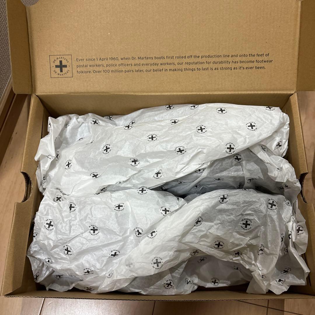 ゆ*ば様 [最終値下げ] Dr. Martens ブラック サンダル