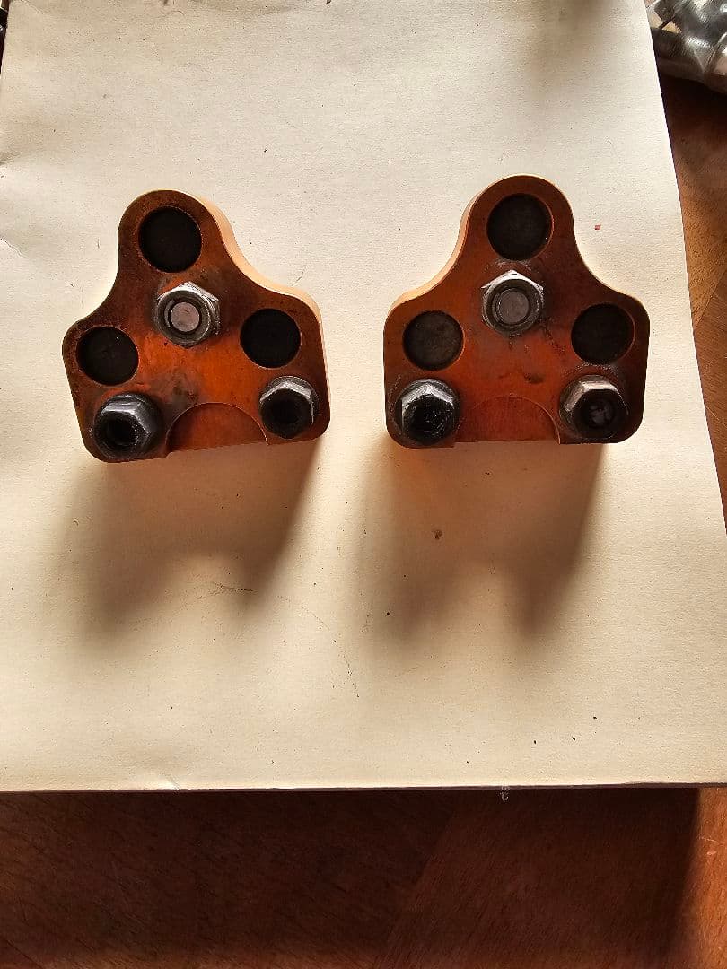 プリウス　30 ロールセンターアダプター　T-demand　キャンバーブロック