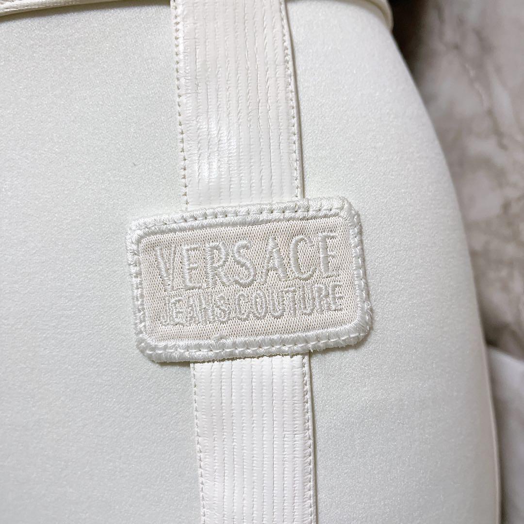 [VERSACE] ヴェルサーチェ イタリア製 ショートパンツ ホワイト 38