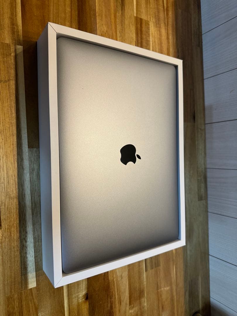 MacBook Pro シルバー 本体 充電器付き