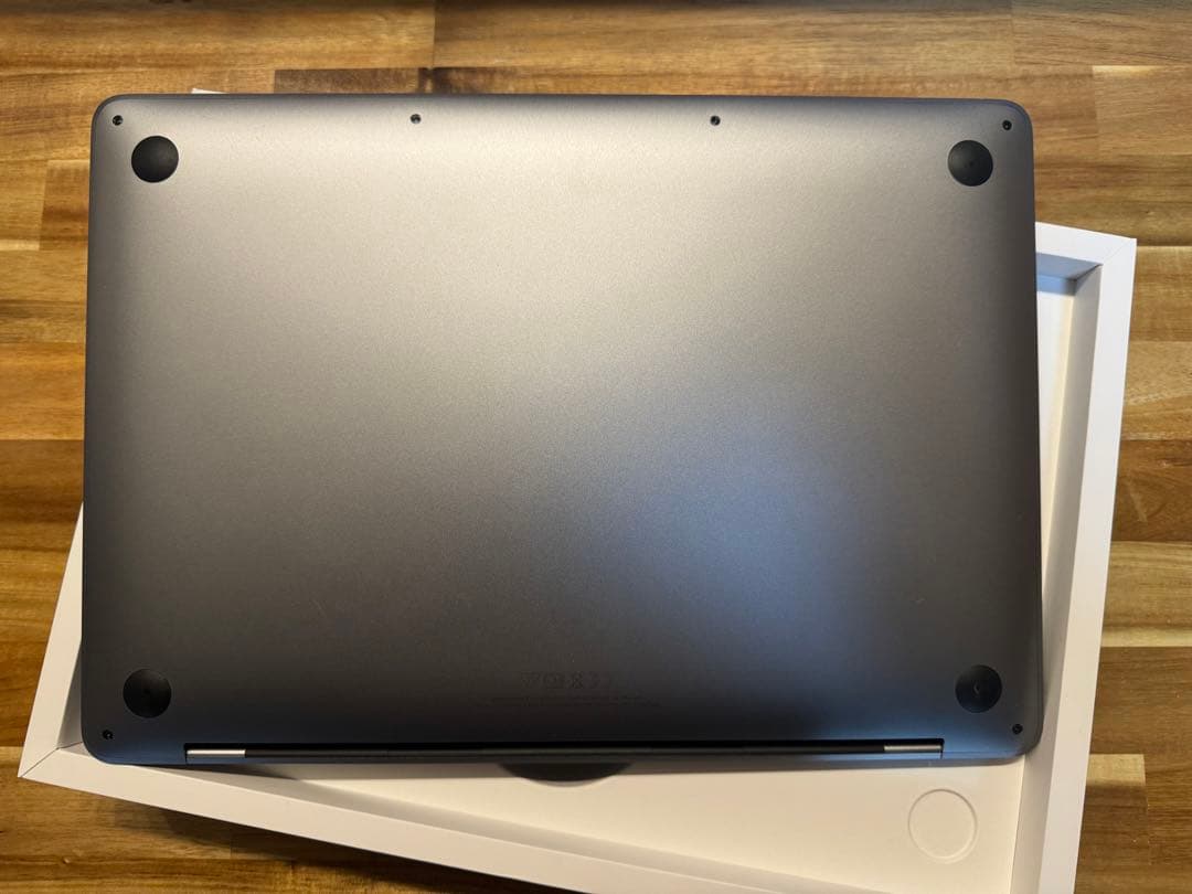 MacBook Pro シルバー 本体 充電器付き