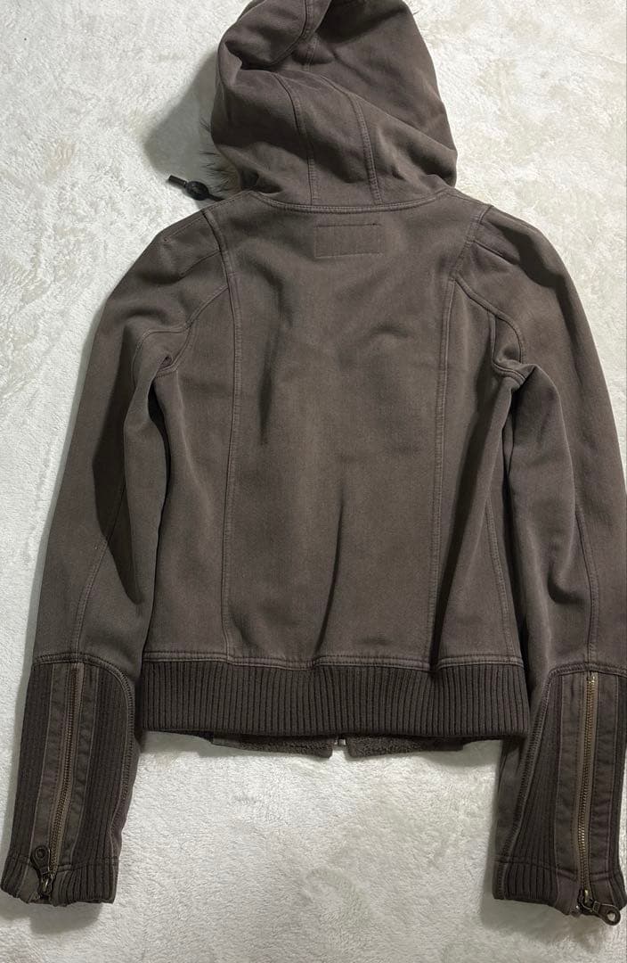 美品✨バーバリー　ブルゾン　パーカー　リアルファー　2way ジップ　y2k