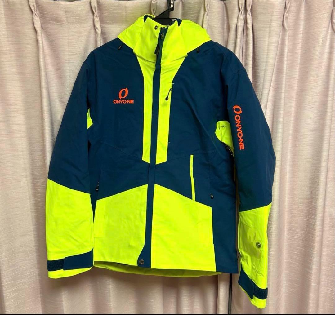 値引価格は本日19時までです。 オンヨネONYONE スキーウェア上下M