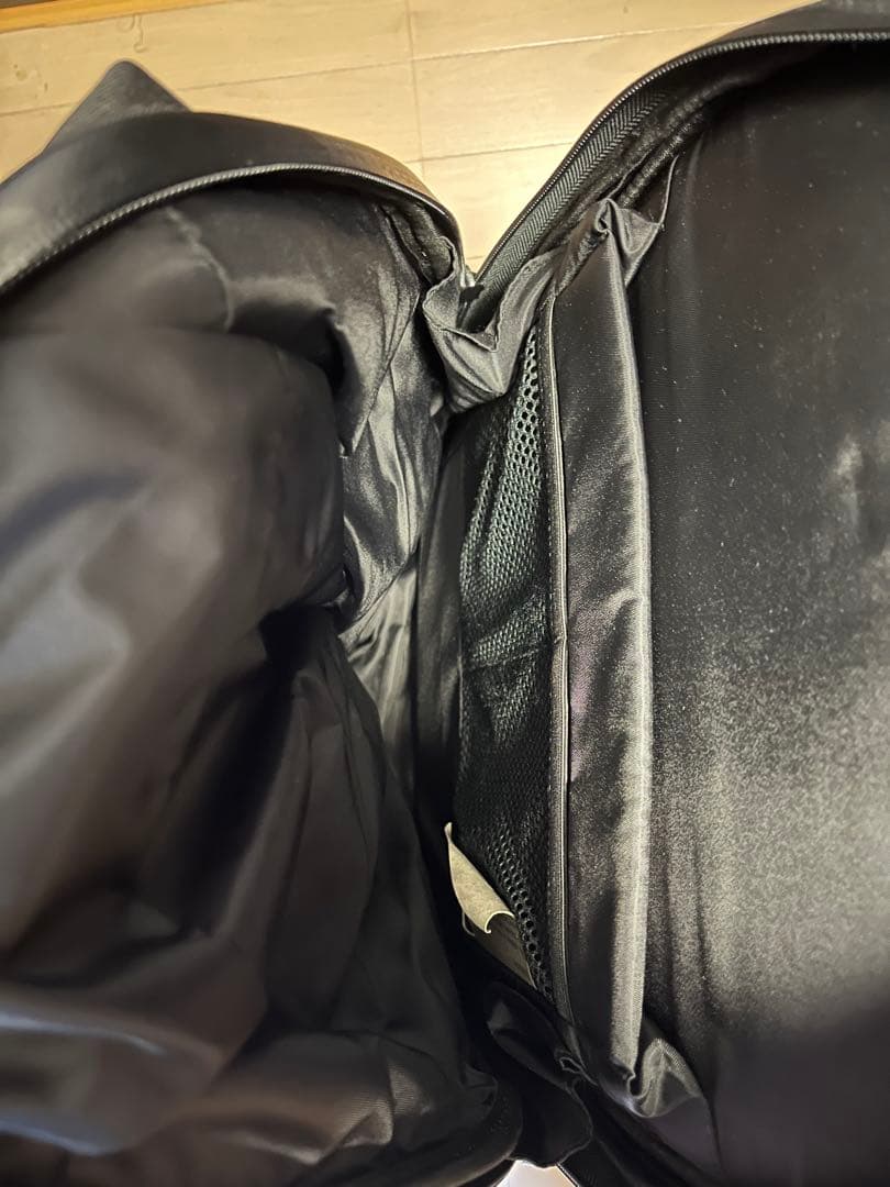 ナイロン製黒リュック・バックパック