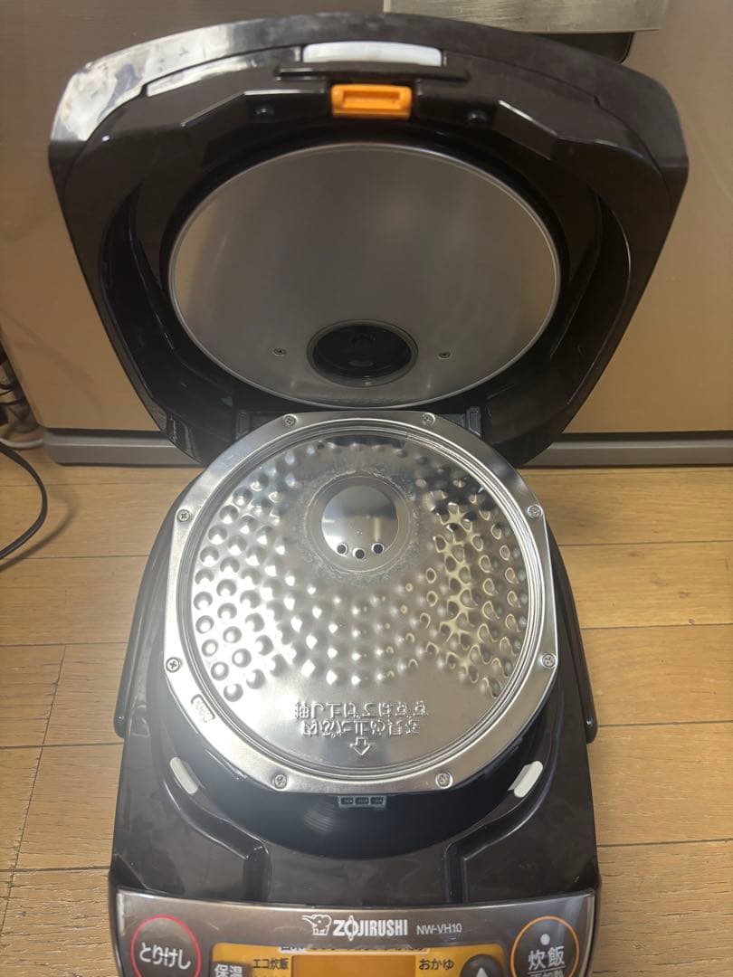 ZOJIRUSHI　NW-VH10TA　IH炊飯ジャー2022年製