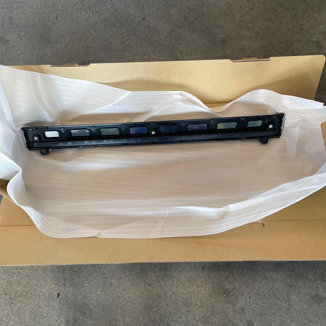 エブリイワゴン　DA17W 純正グリル