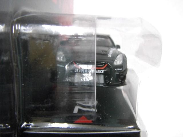 15/未使用品 トイザらス限定 MINIGT 1/64 日産 GT-R アドバン